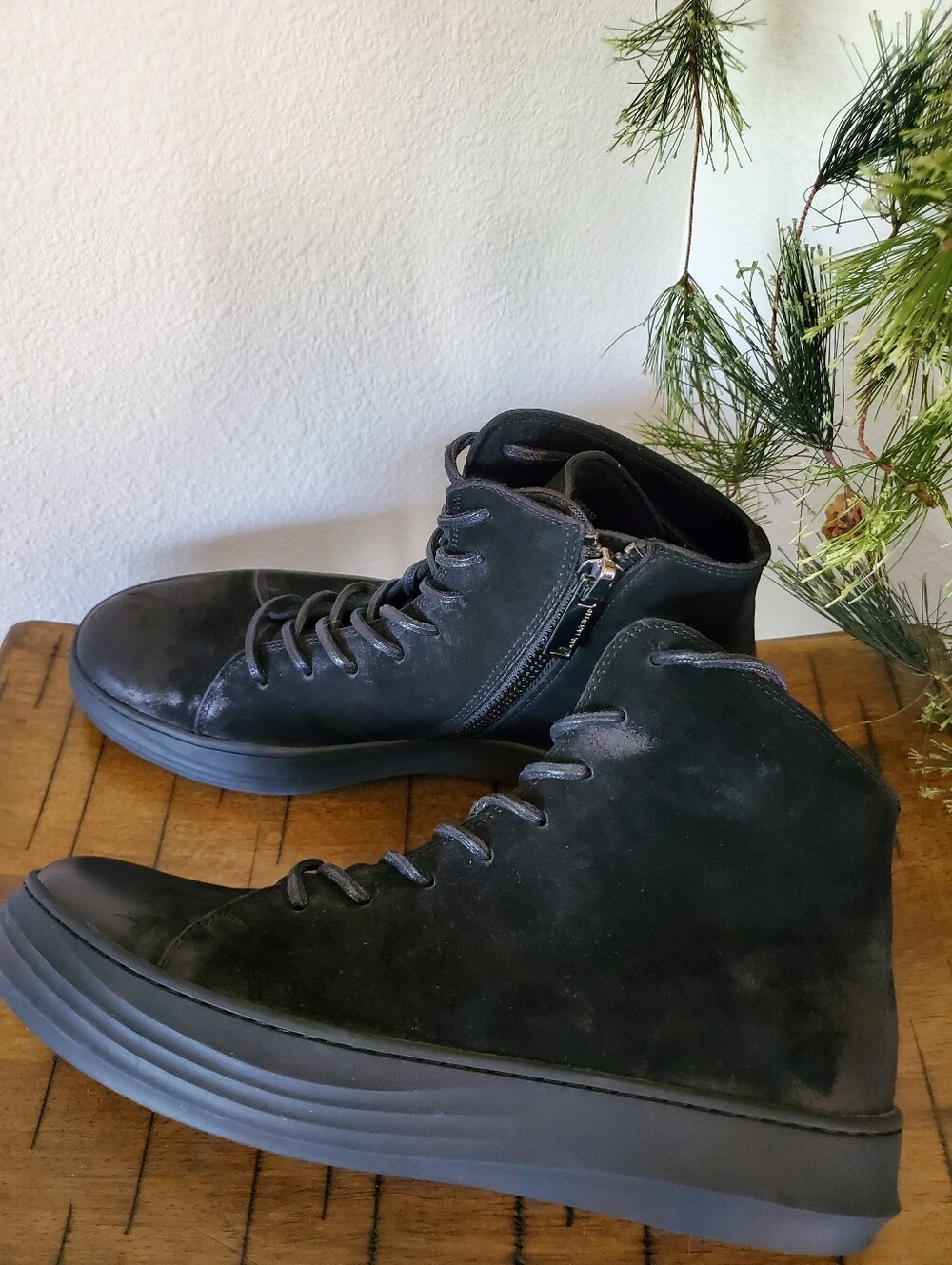 Karl Lagerfeld Paris Black Suede Nubuck Leather High Top Zipper Sneakers - Picture 13 of 14